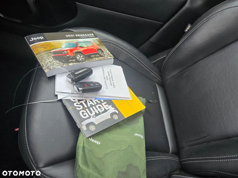 Jeep Renegade 1.3 T-GDI Active Drive Limited - 30