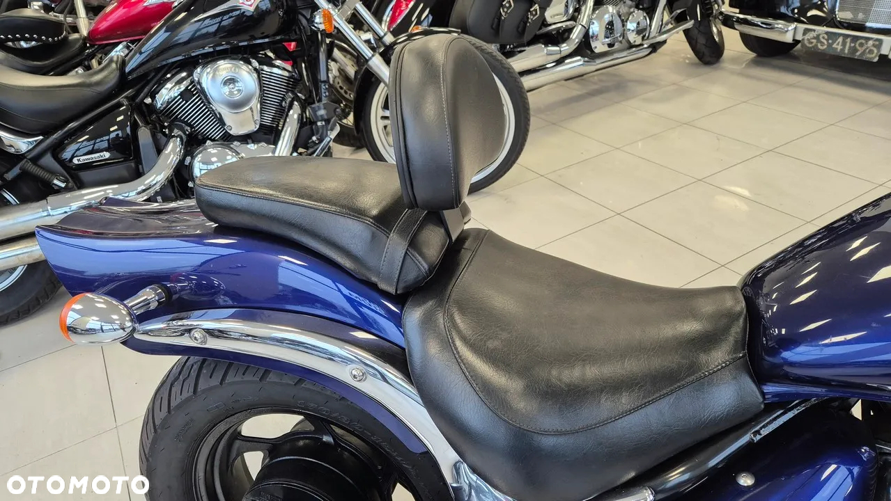 Suzuki Intruder - 2