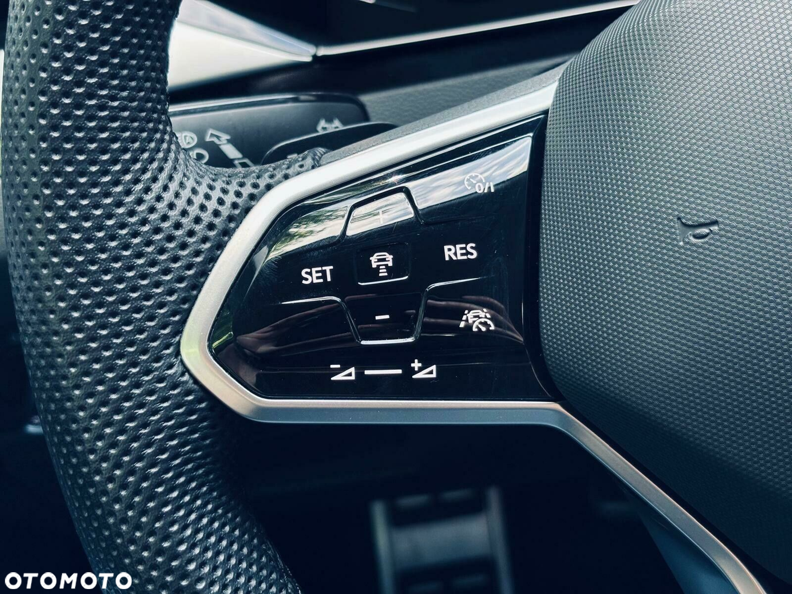 Volkswagen Arteon 2.0 TDI Elegance DSG - 23
