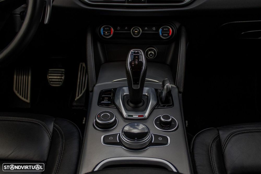 Alfa Romeo Stelvio 2.2 D Sprint AT8 - 31