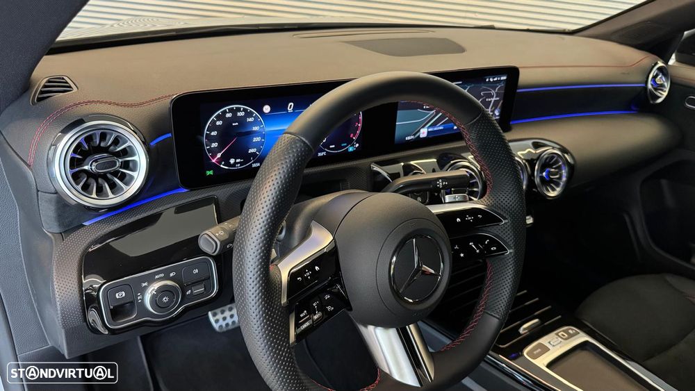 Mercedes-Benz CLA 200 AMG Line Aut. - 16