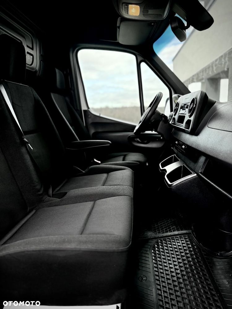 Mercedes-Benz eSPRINTER - 12