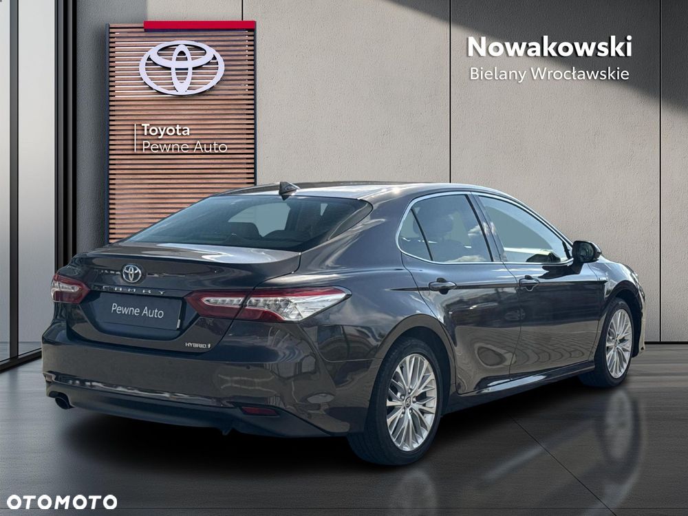 Toyota Camry 2.5 Hybrid Executive CVT - 5
