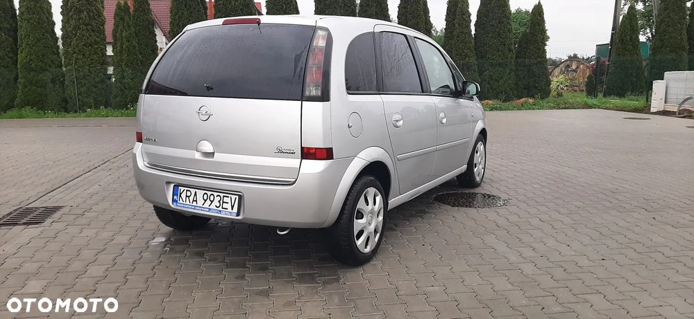 Opel Meriva - 11
