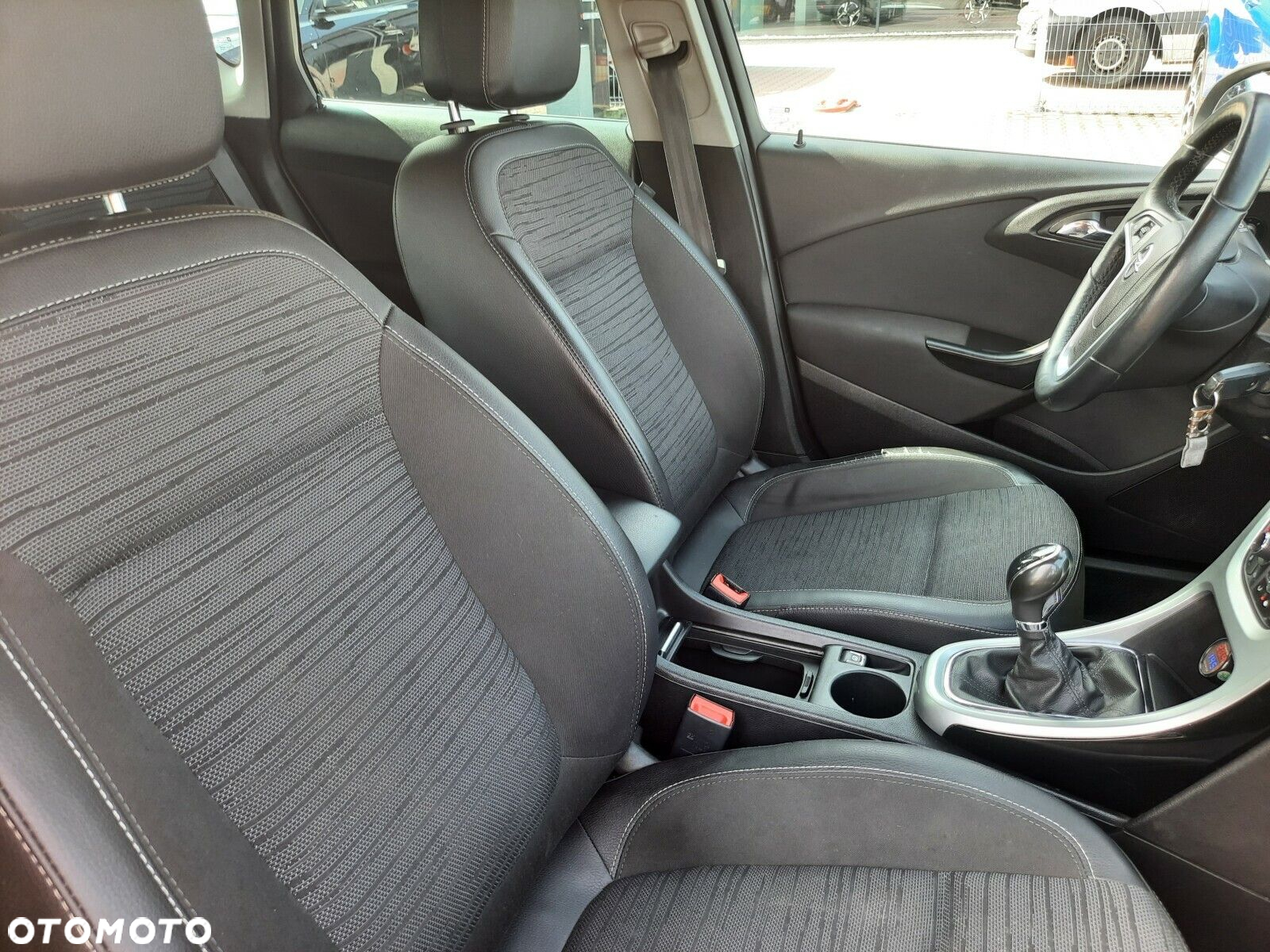 Opel Astra IV 1.4 T Active - 12