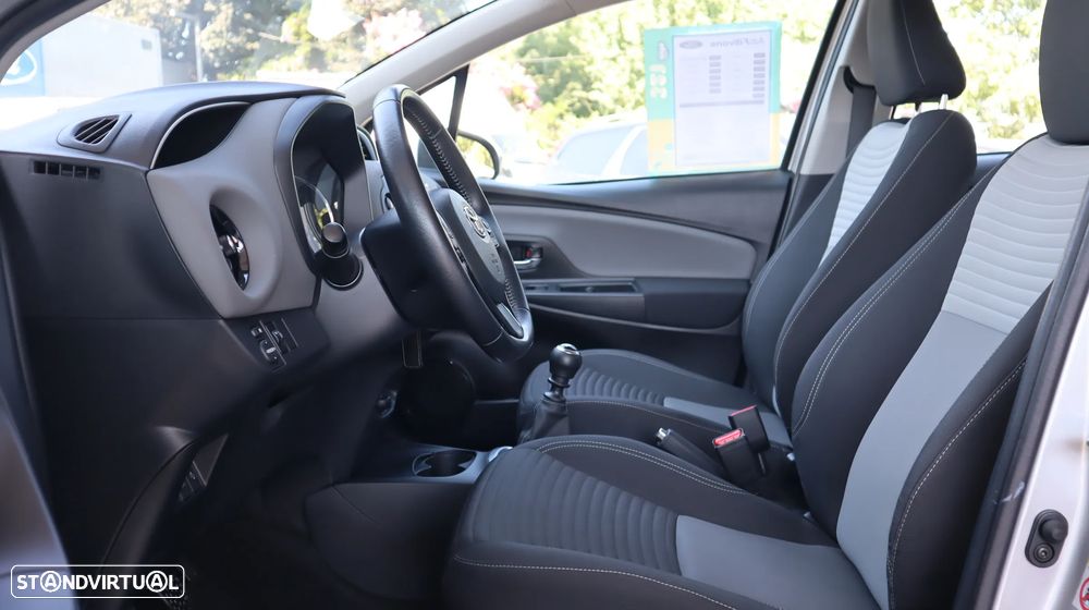 Toyota Yaris 1.4 D-4D Comfort - 24