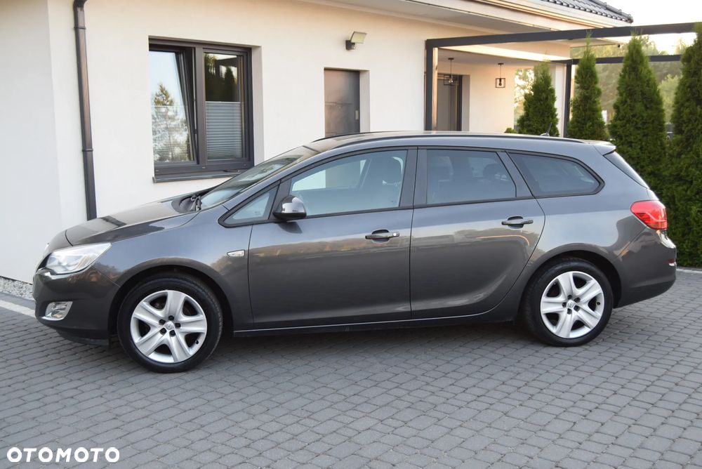 Opel Astra 1.4 Turbo - 2