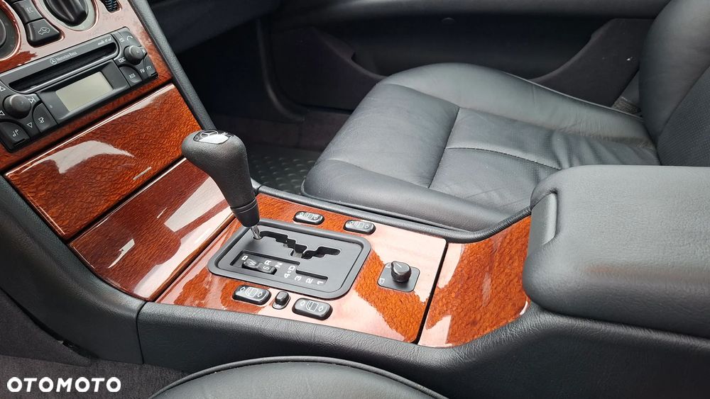 Mercedes-Benz Klasa E - 34