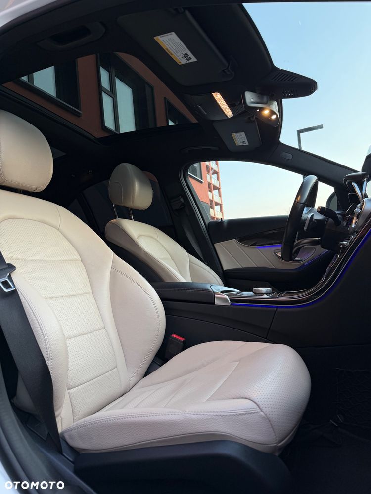 Mercedes-Benz Klasa C 300 4MATIC 9G-TRONIC - 11