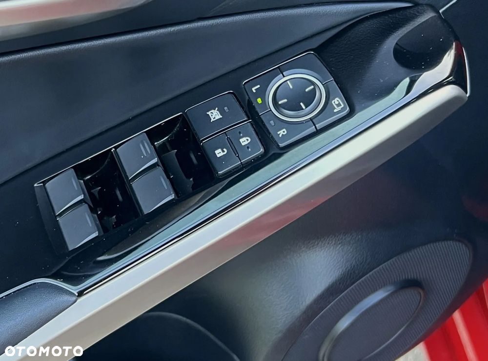 Lexus IS 200t F Sport - 29