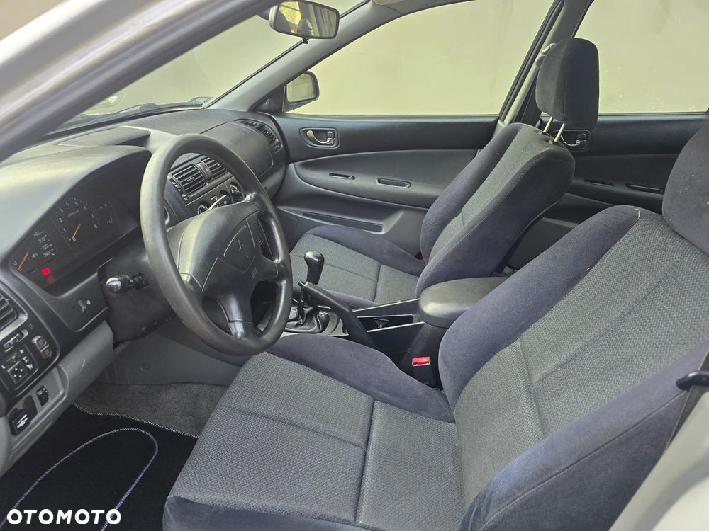 Mitsubishi Galant 2.0 Comfort - 14