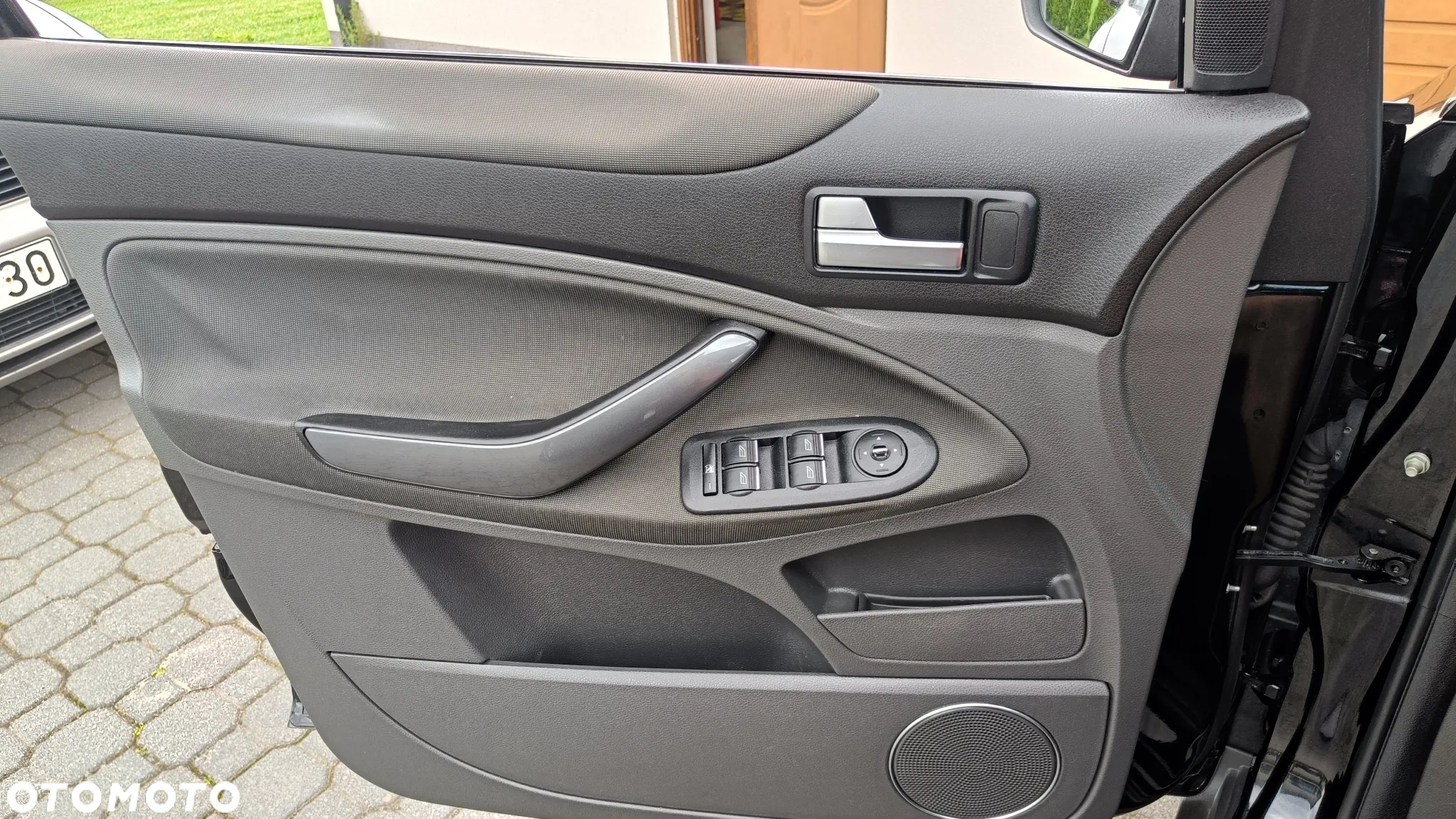 Ford Kuga 2.0 TDCi 4x4 Titanium - 26