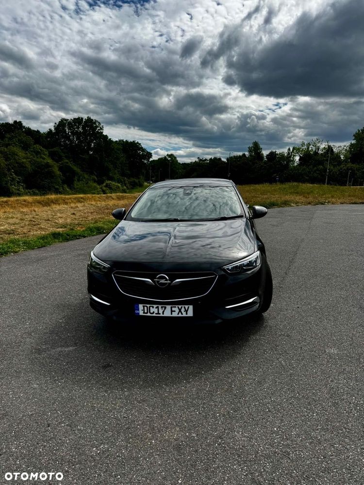 Opel Insignia - 1