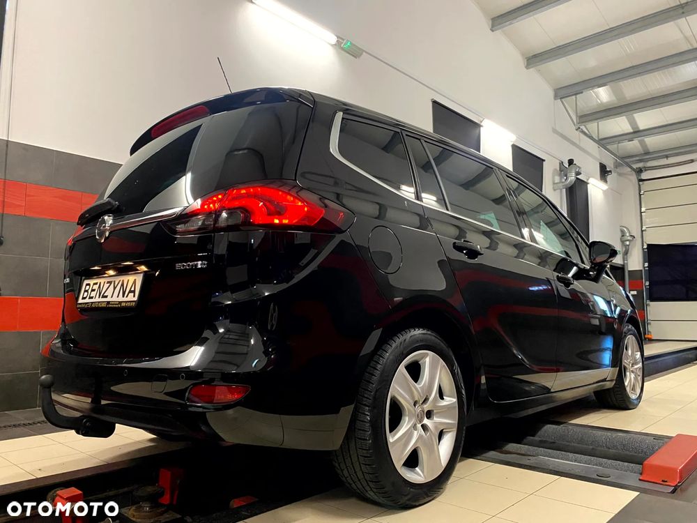 Opel Zafira 1.4 T Cosmo EcoFLEX S&S - 11