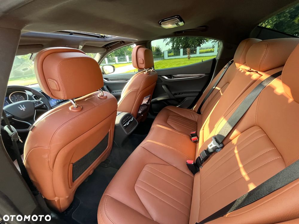 Maserati Ghibli - 13
