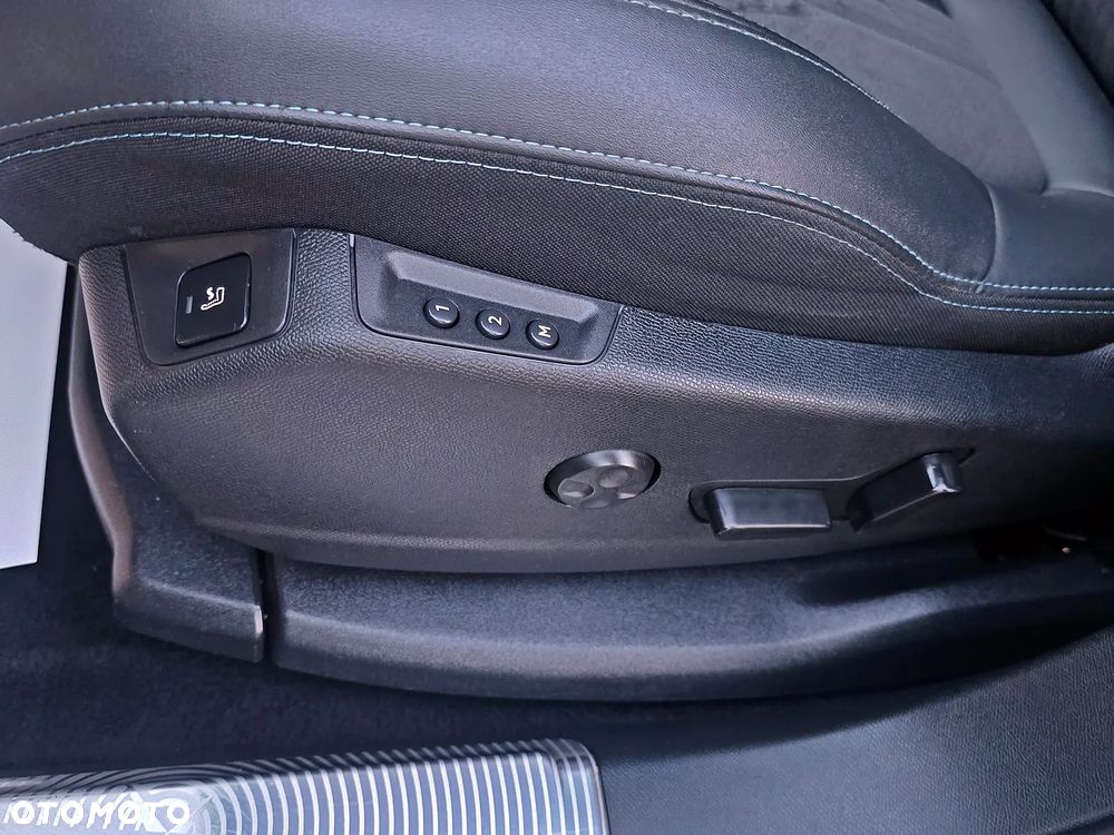 Peugeot 3008 PureTech 180 Stop & Start GPF EAT8 Crossway - 22
