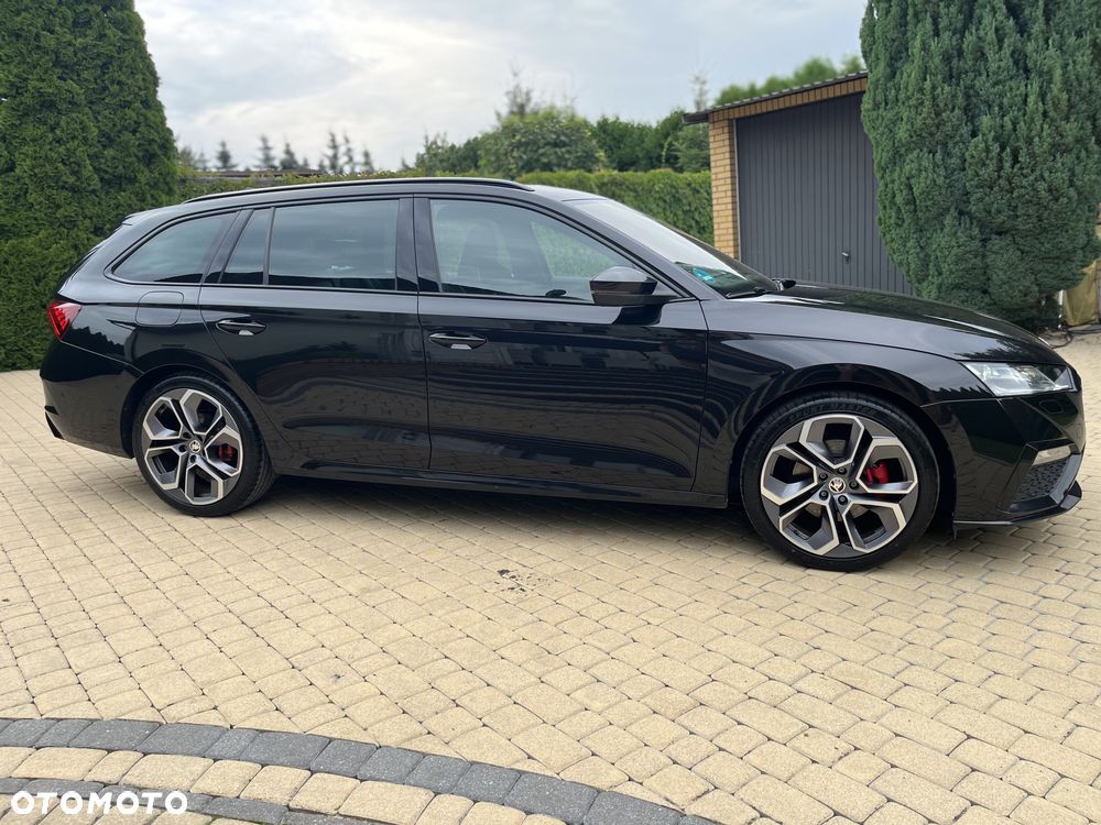 Skoda Octavia 2.0 TDI DSG 4x4 RS Plus - 24