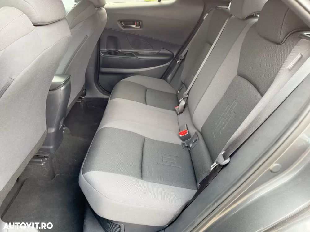 Toyota C-HR 1.8 Hybrid Team Deutschland - 39