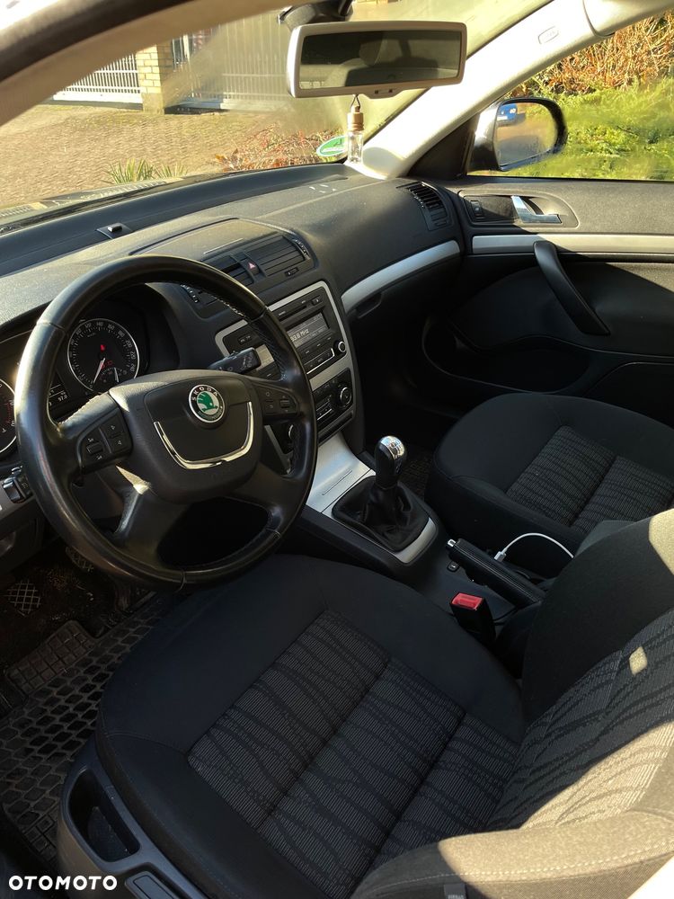 Skoda Octavia 1.8 TSI Ambiente - 3
