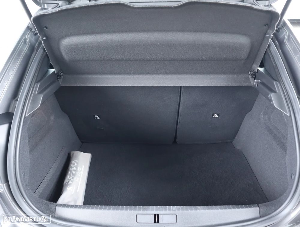 Peugeot 208 1.2 PureTech Active - 48