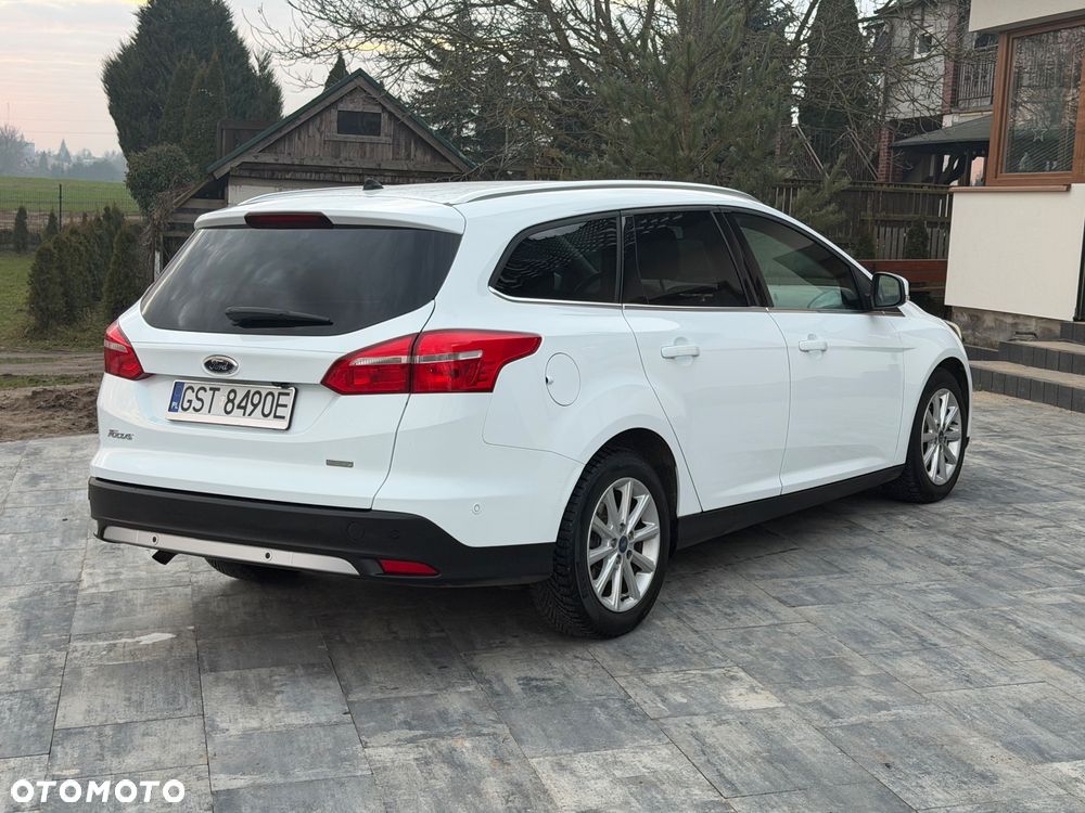 Ford Focus 1.0 EcoBoost Titanium - 4