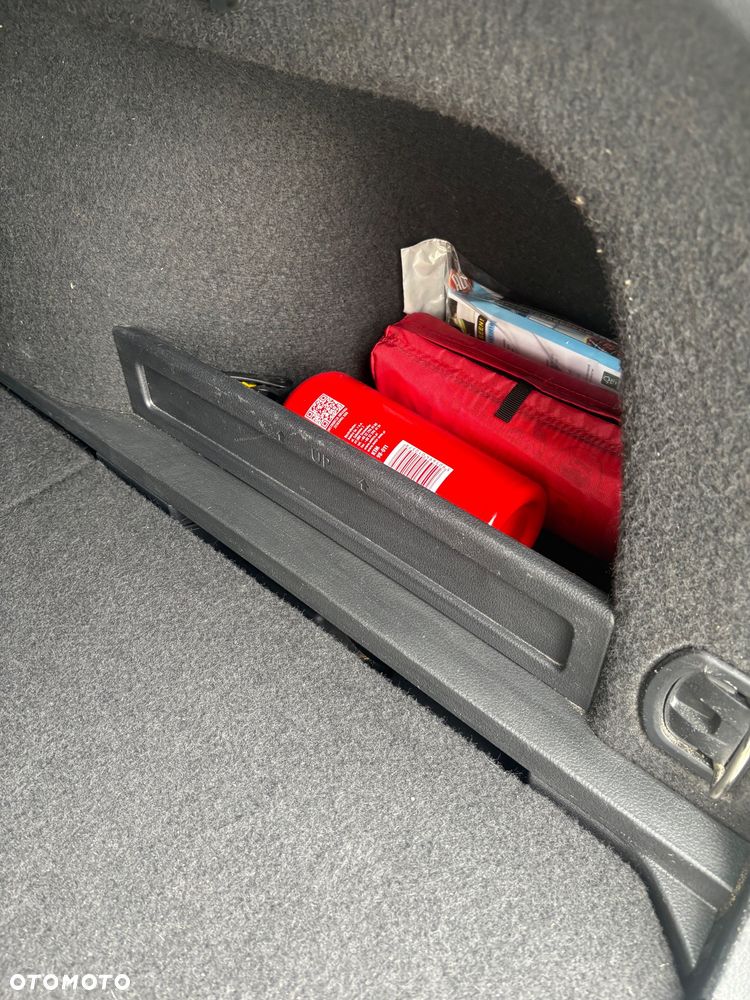 Volkswagen Passat 2.0 TDI (BlueMotion Technology) DSG Trendline - 18