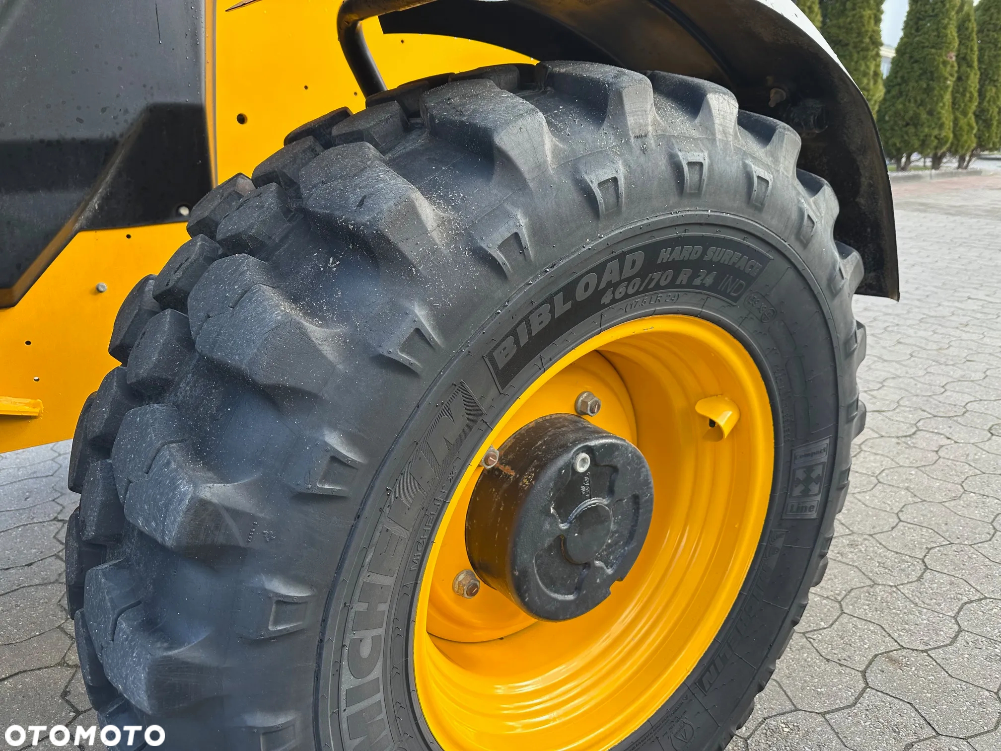 JCB 540-140 Hi Viz - 9