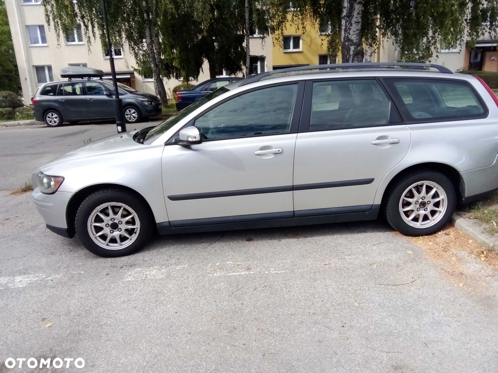 Volvo V50 - 1