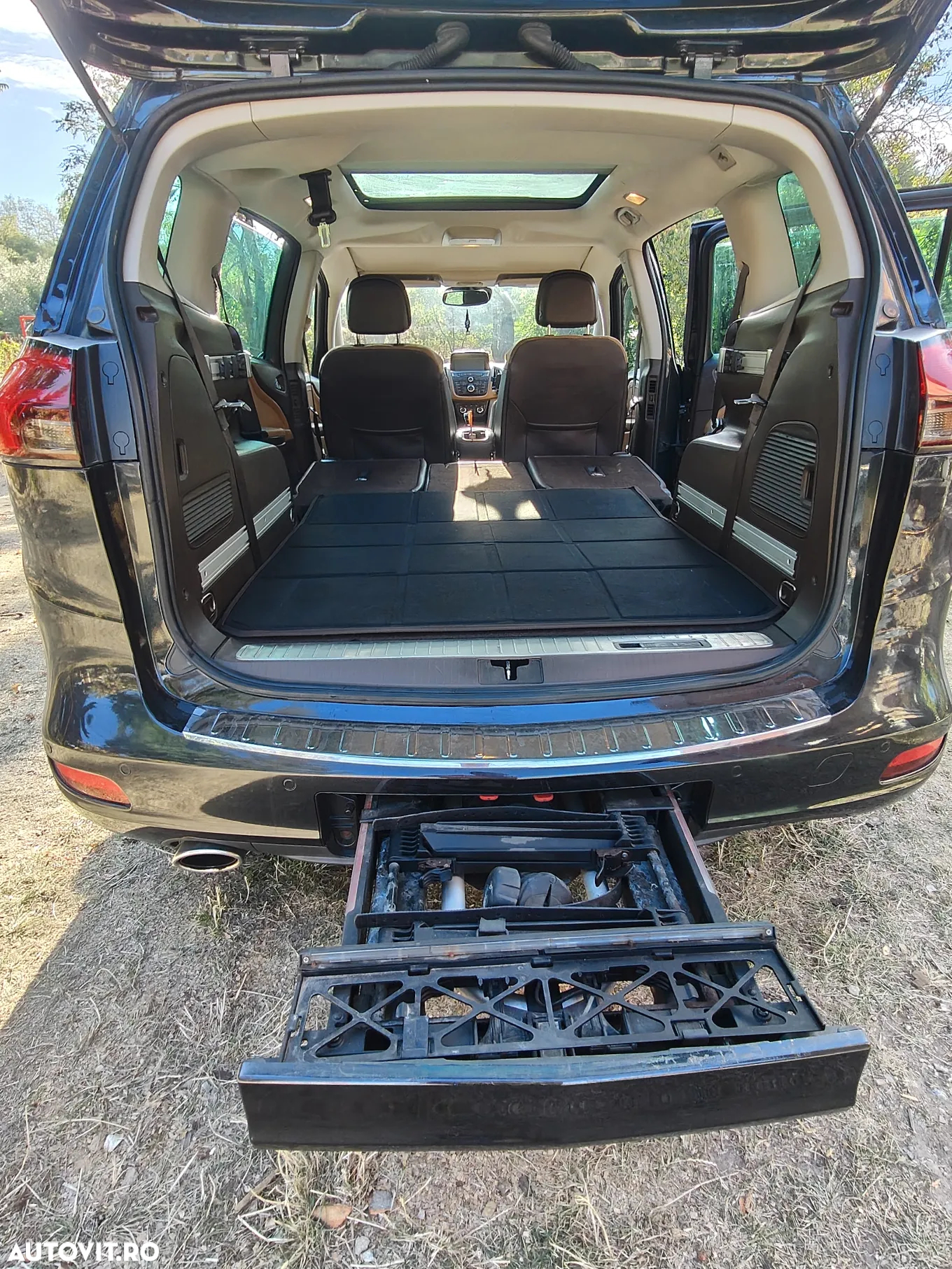 Opel Zafira Tourer 2.0 CDTI Edition - 10