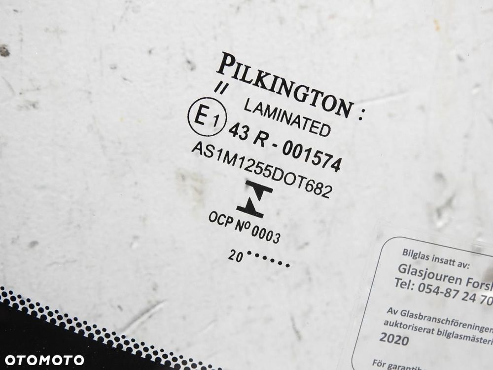 SZYBA CZOŁOWA CHRYSLER 300C - 6