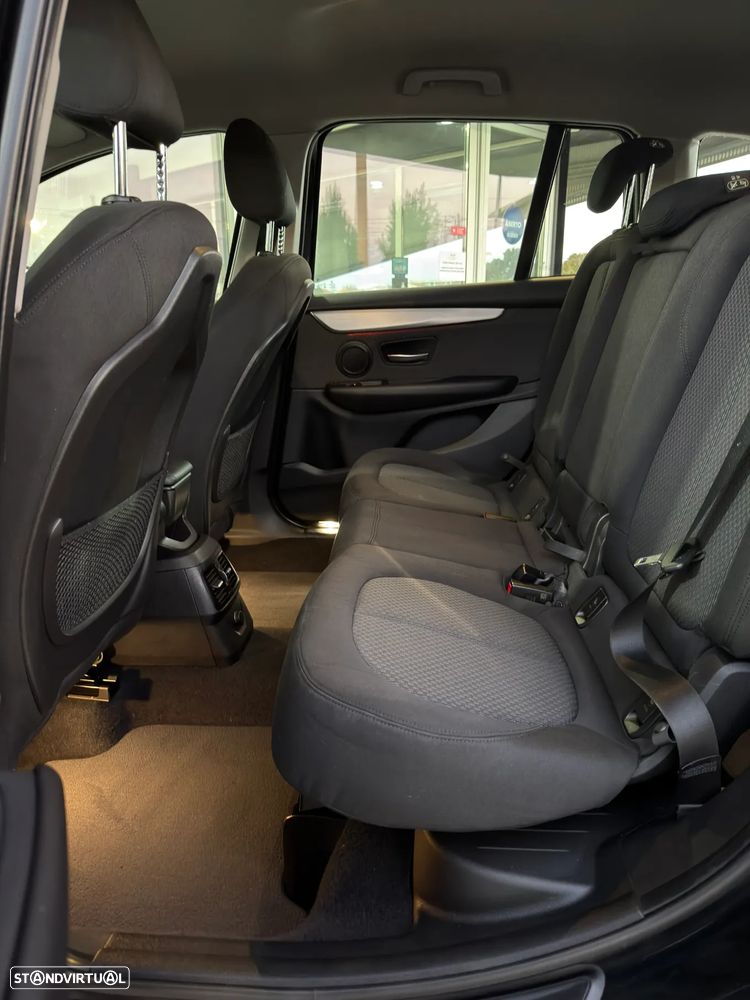 BMW 218 Gran Tourer d Sport Line - 22