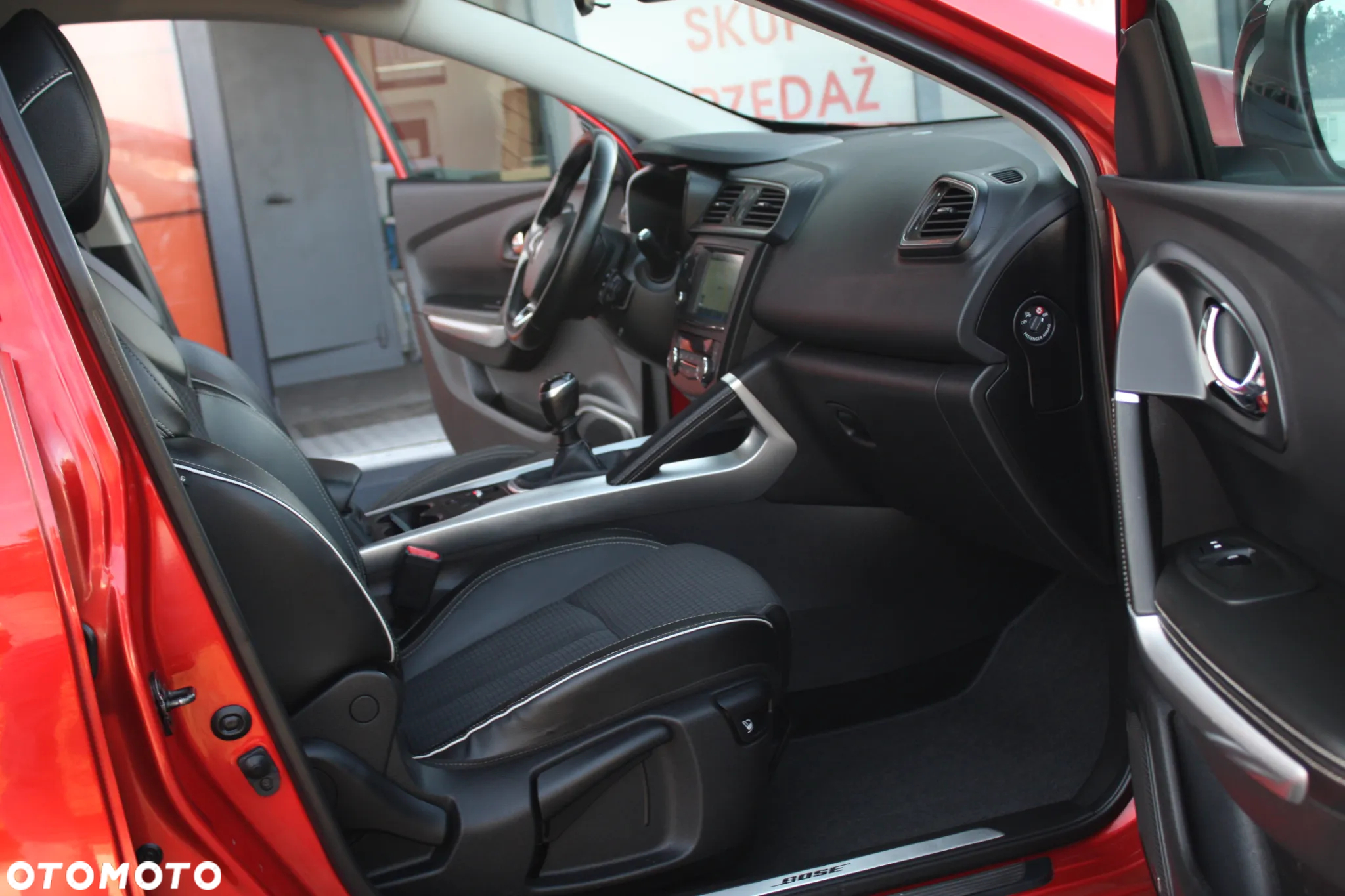 Renault Kadjar Energy TCe 130 Bose Edition - 28