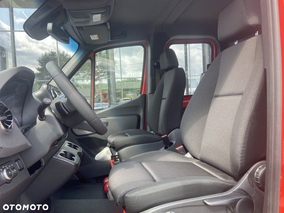 Mercedes-Benz Sprinter - 6