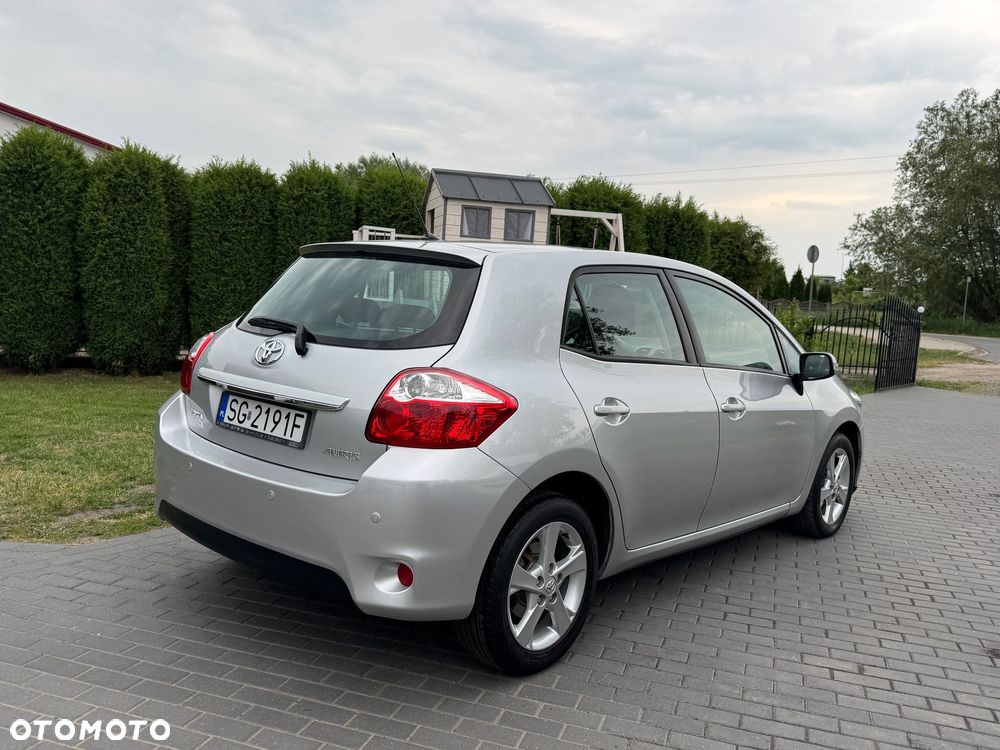 Toyota Auris - 5