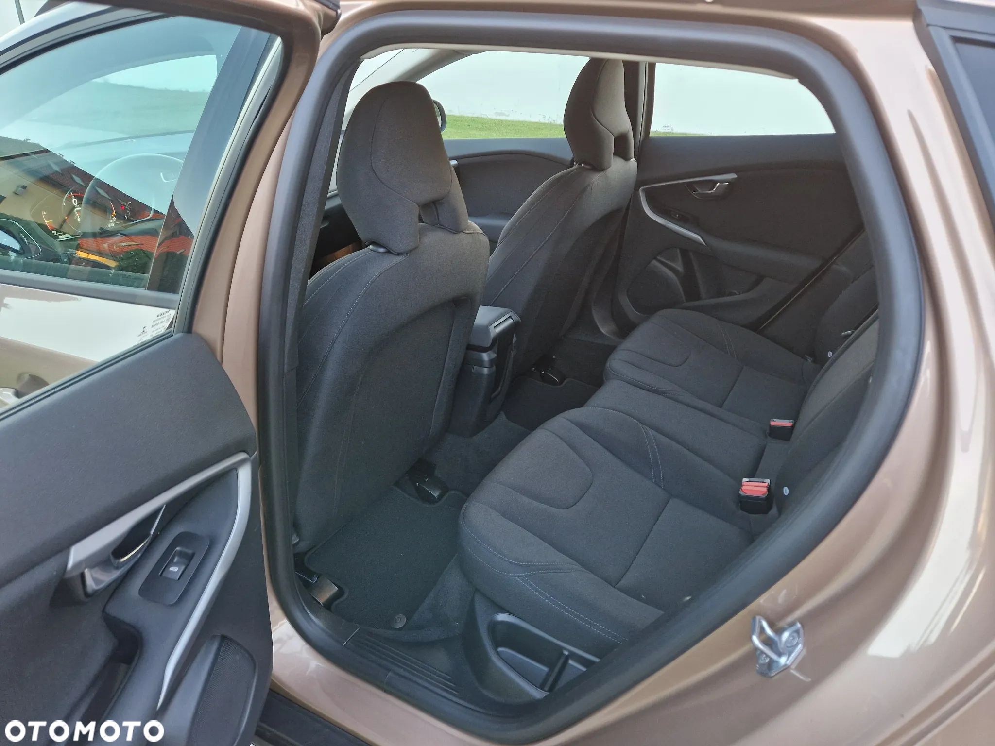Volvo V40 D3 Drive-E Kinetic - 16