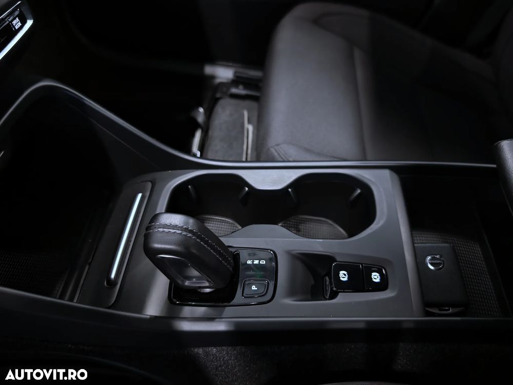 Volvo XC 40 T4 Recharge DKG Inscription Expression - 22