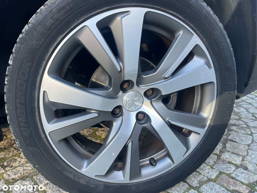 Peugeot 2008 1.6 e-HDi Allure S&S - 11