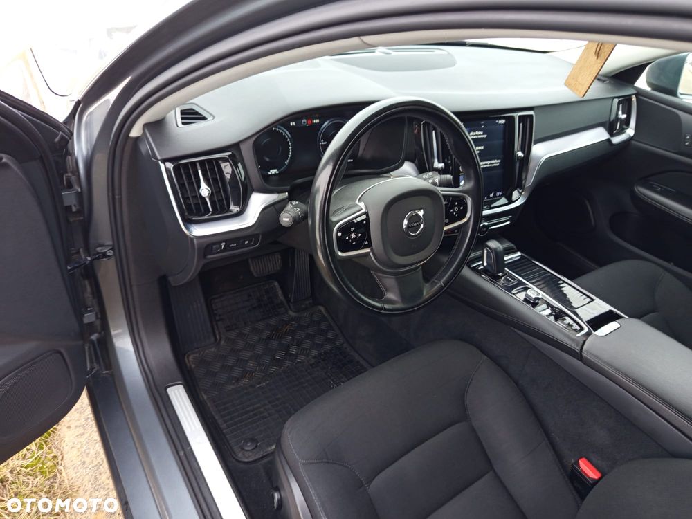 Volvo V60 T6 AWD Twin Engine Geartronic Momentum Pro - 16