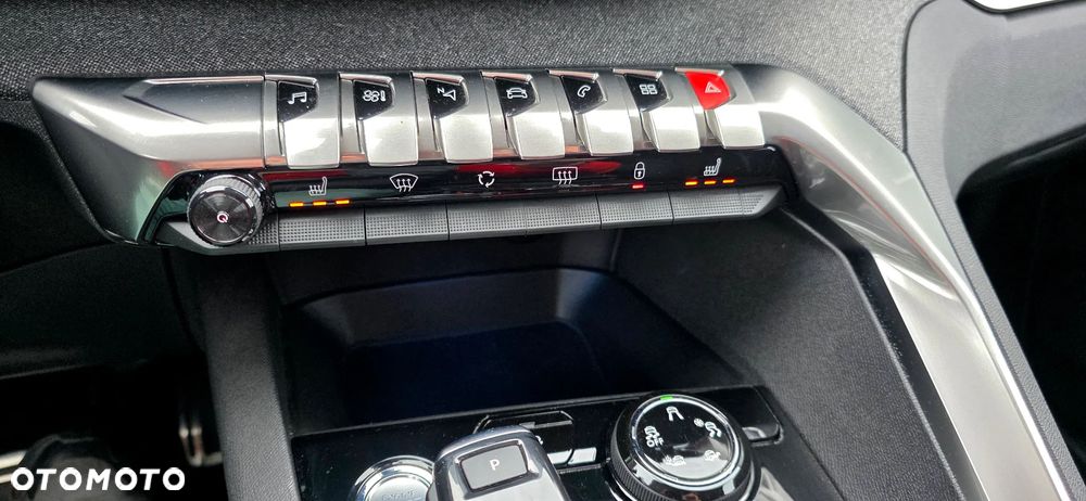 Peugeot 3008 PureTech 180 Stop & Start GPF EAT8 Crossway - 23