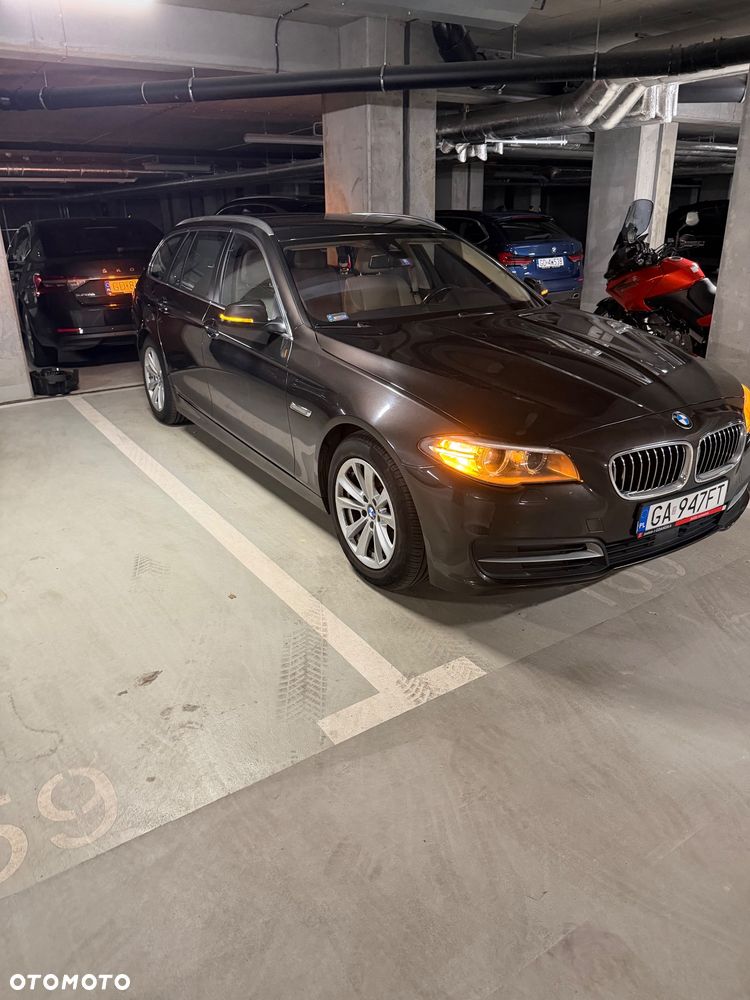 BMW Seria 5 518d - 9