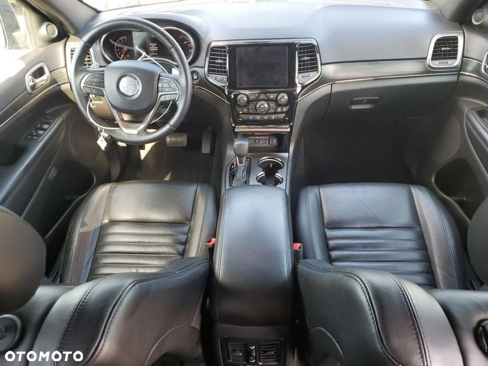 Jeep Grand Cherokee - 9