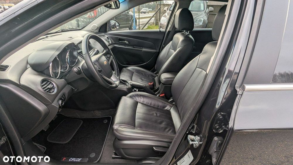 Chevrolet Cruze - 15