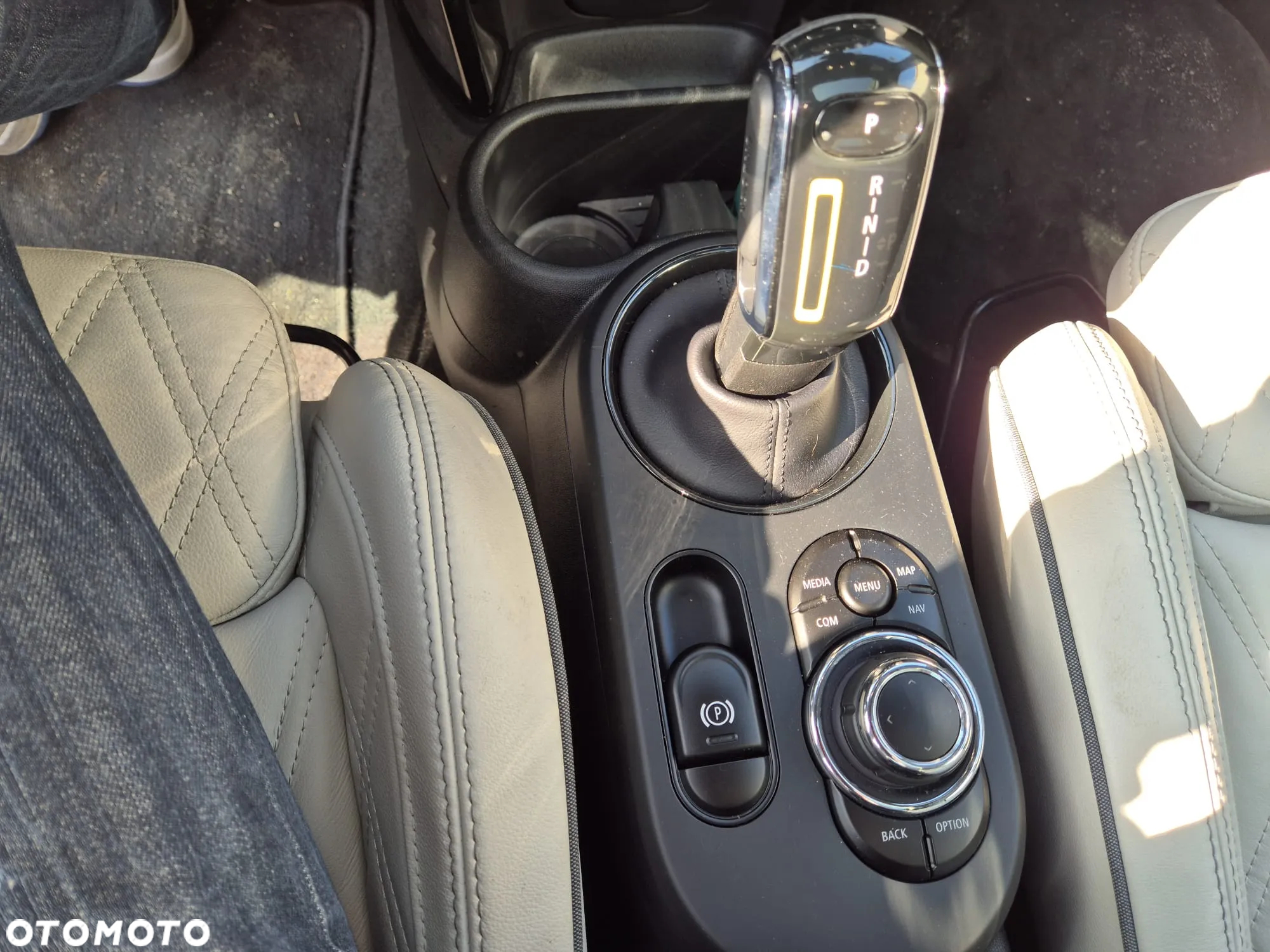 MINI Cooper SE - 18