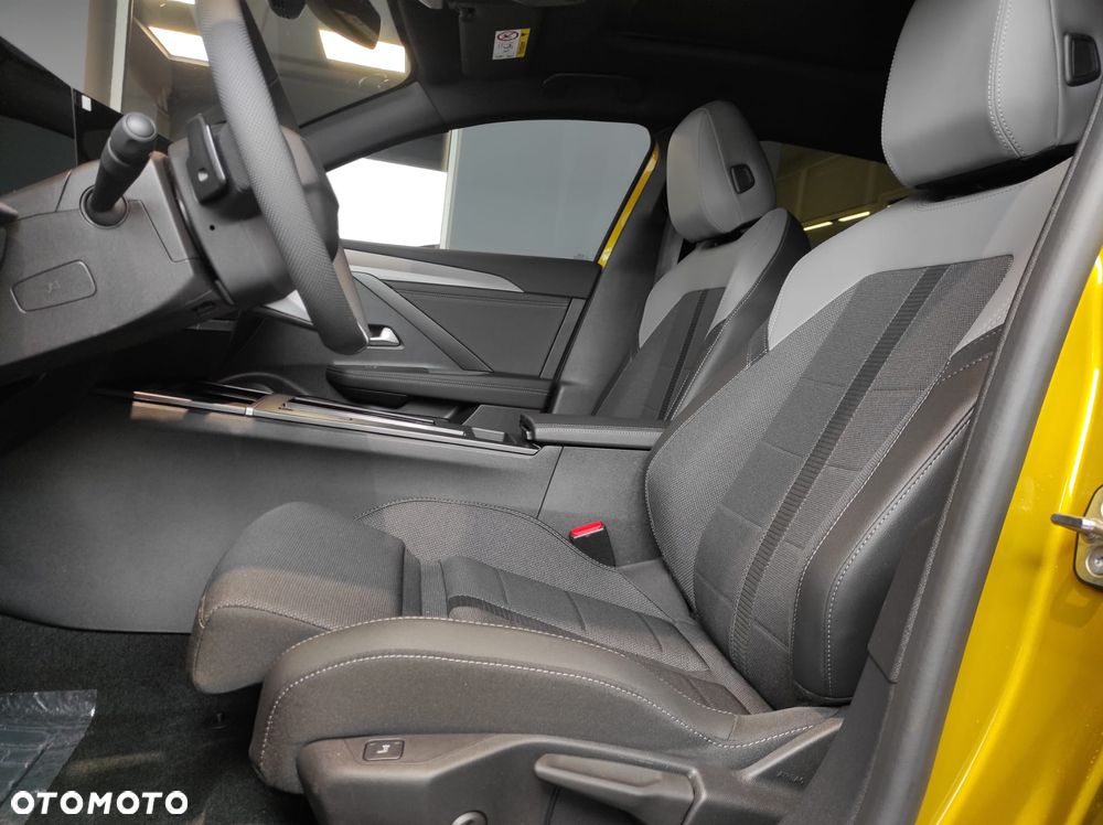 Opel Astra 1.2 T mHEV Ultimate S&S eDTC - 8