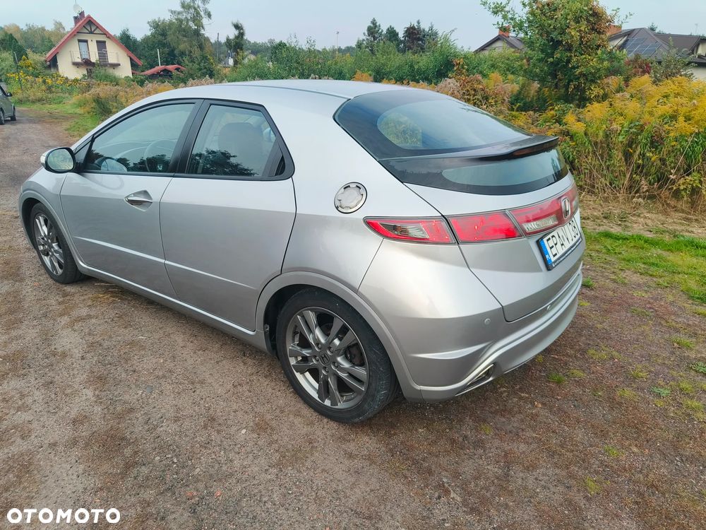 Honda Civic 1.8 GT Special Edition - 10