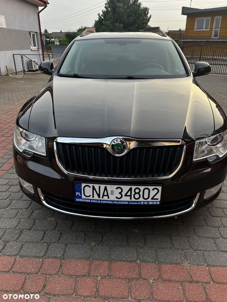 Skoda Superb 1.8 TSI FAMILY - 8