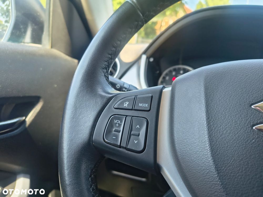 Suzuki Vitara 1.6 (4x2) Comfort+ - 30