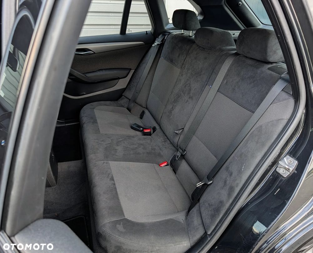 BMW X1 xDrive20d Sport Line - 18