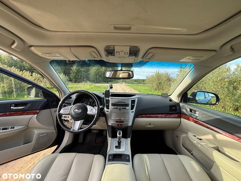 Subaru Outback - 9