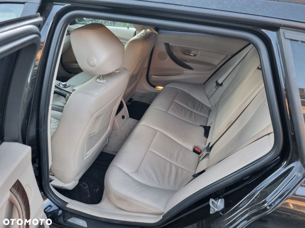 BMW Seria 3 - 13